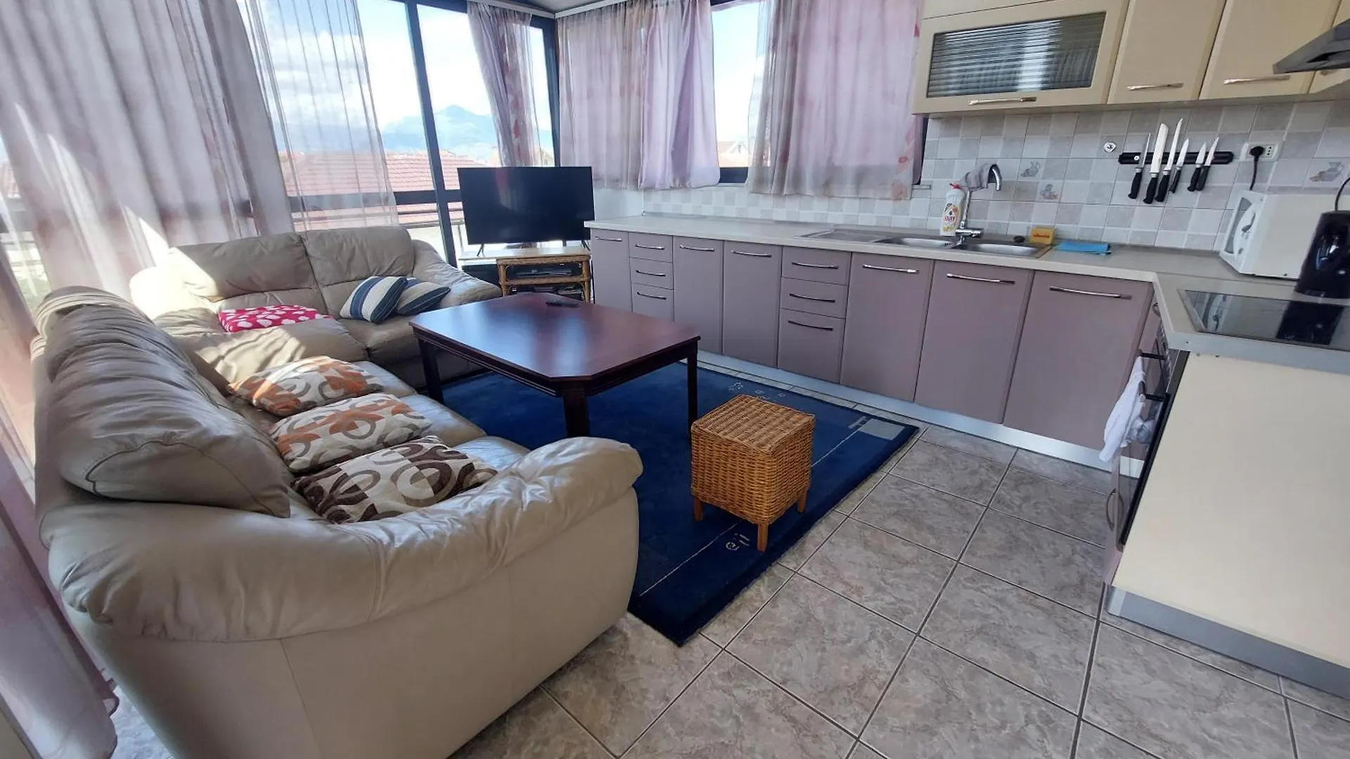 D Friendship Apartment Shkodër 0*,